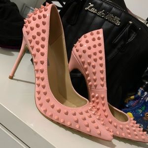 SPIKED HIGH HEELS (PEACH)